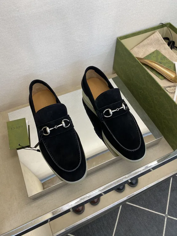 Gucci Shoe 